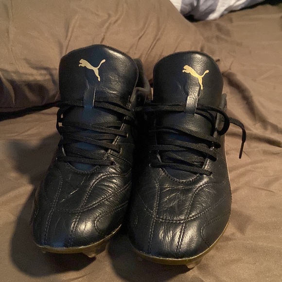 Puma Capitano soccer cleats - Picture 2 of 5